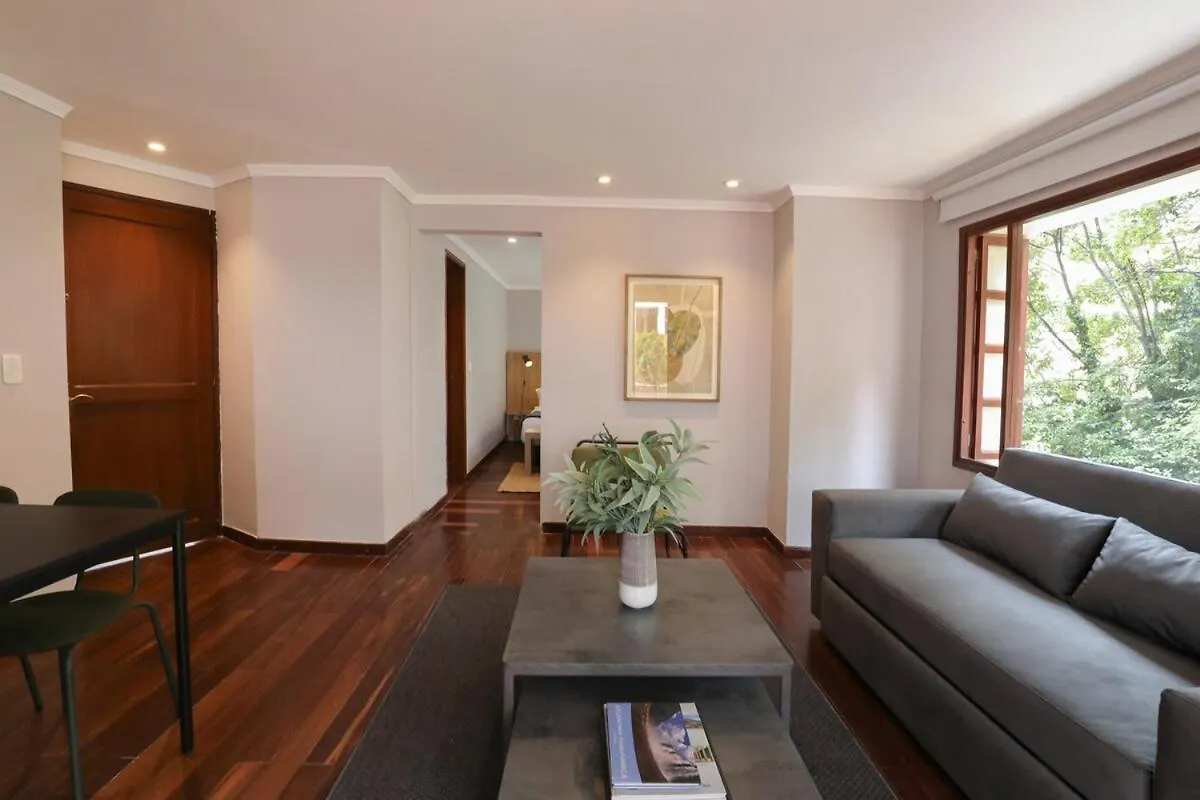Cosmopolitan Comfort Loft In Zona G 401 Bogota